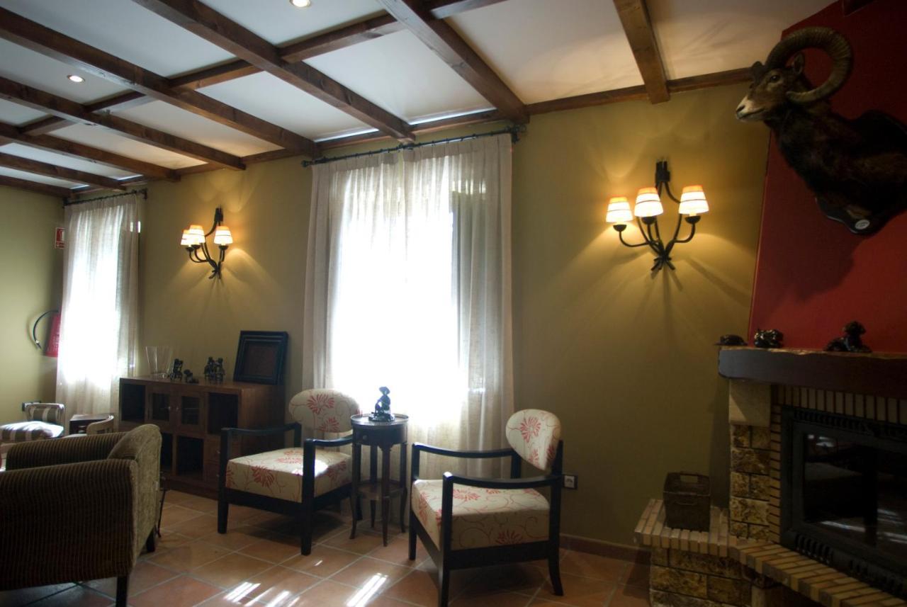 Hotel Rural Los Argueellos Lugueros Exterior photo